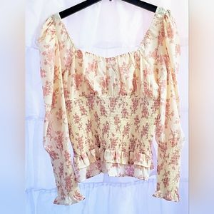 NWT Cistar NY Smocked Floral Blouse